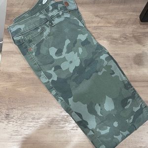 Old Navy Camouflage Jeans